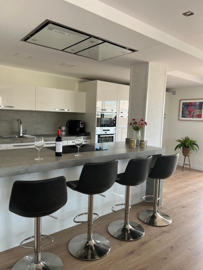 Luxury 190M2 Amplio Apartamento Moderno Con Terraza En La Azotea De 50M2 Junto A La Playa, En El Centro De Torre Del Mar, Malaga, Modern Large Apartment With 50M2 Roof Terrace By The Beach, Right In The Center Of Torre Del Mar, Malaga Eksteriør bilde