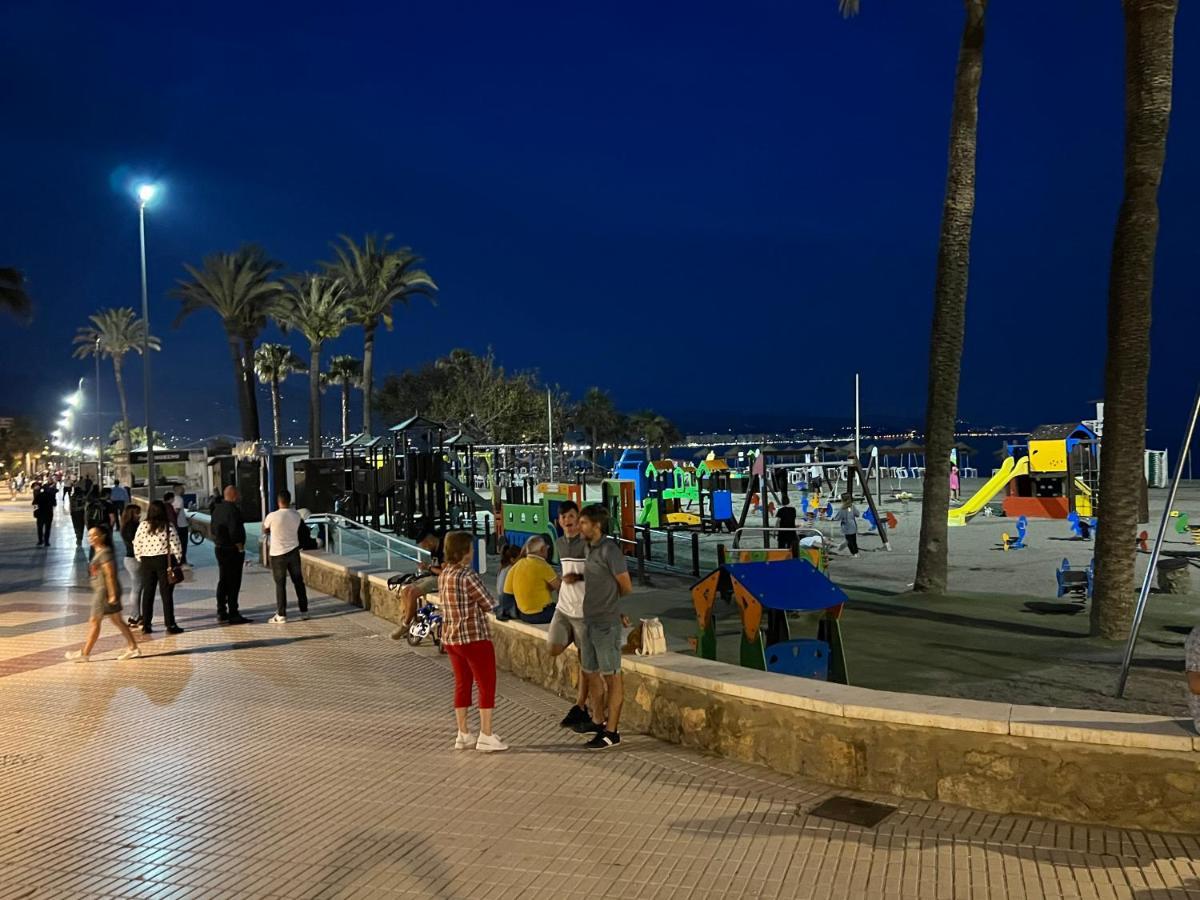 Luxury 190M2 Amplio Apartamento Moderno Con Terraza En La Azotea De 50M2 Junto A La Playa, En El Centro De Torre Del Mar, Malaga, Modern Large Apartment With 50M2 Roof Terrace By The Beach, Right In The Center Of Torre Del Mar, Malaga Eksteriør bilde