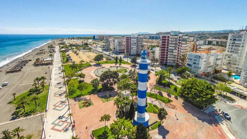 Luxury 190M2 Amplio Apartamento Moderno Con Terraza En La Azotea De 50M2 Junto A La Playa, En El Centro De Torre Del Mar, Malaga, Modern Large Apartment With 50M2 Roof Terrace By The Beach, Right In The Center Of Torre Del Mar, Malaga Eksteriør bilde